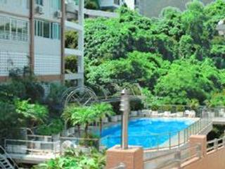 Chung Hom Kok - Cypresswaver Villas 04