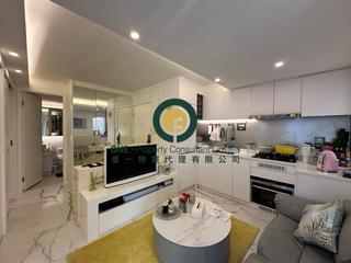 Sai Ying Pun - Fook Moon Building 03
