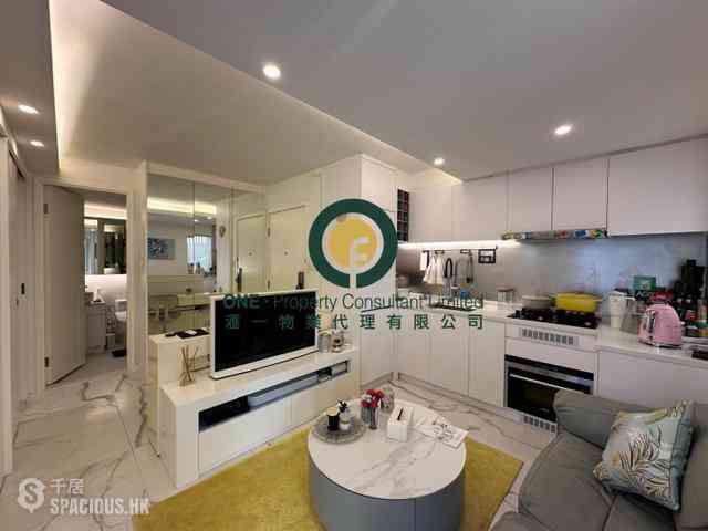 Sai Ying Pun - Fook Moon Building 03