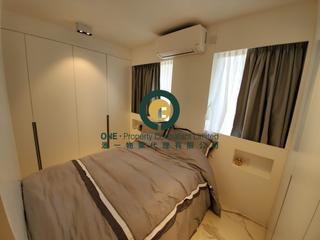 Sai Ying Pun - Fook Moon Building 06