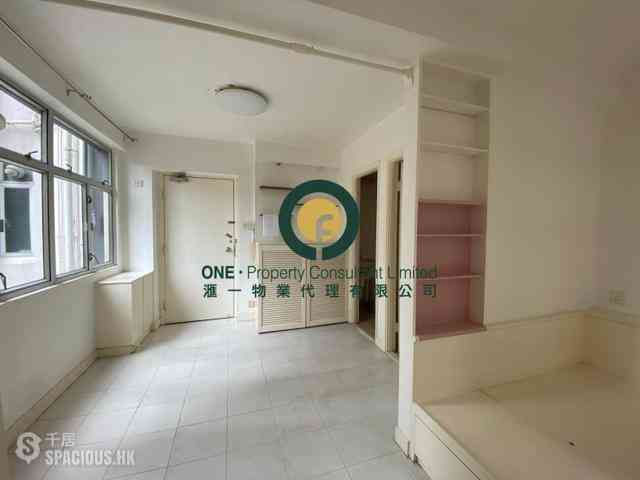 Kennedy Town - Kam Ho Court 02