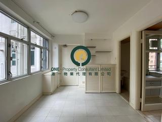 Kennedy Town - Kam Ho Court 04