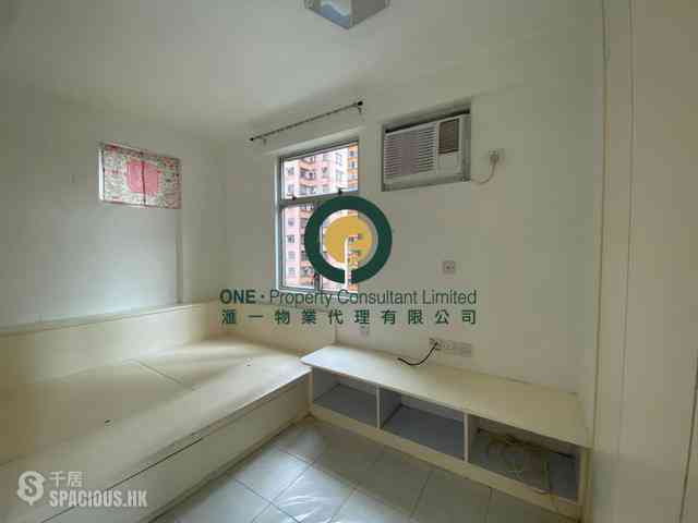 Kennedy Town - Kam Ho Court 05