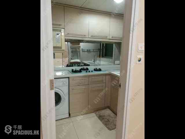 Tung Chung - Caribbean Coast Phase 3 Carmel Cove Tower 10 02