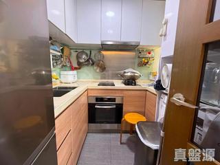 Sai Wan Ho - Lei King Wan Sites B Block 8 Yat Wah Mansion 04