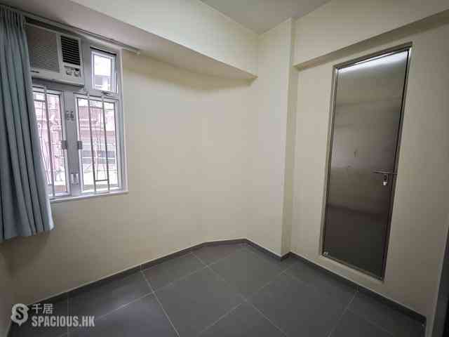 Central - Chung Shan House 05