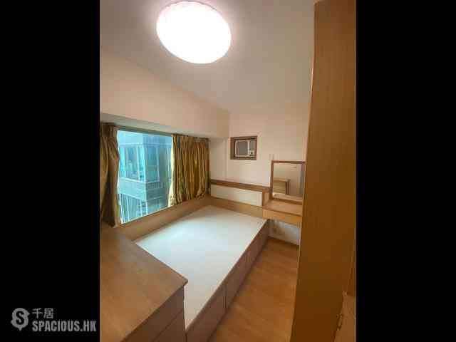 Sheung Wan - Queen's Terrace Block 1 05