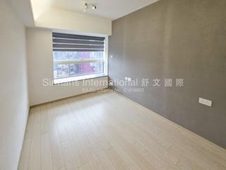 Soho - Centrestage 02