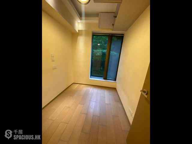 Shau Kei Wan - Island Garden Block 2 04