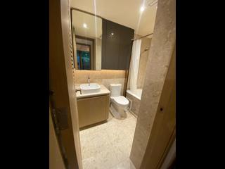 Shau Kei Wan - Island Garden Block 2 08