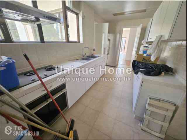 Repulse Bay - South Bay Villas 14
