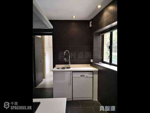 Repulse Bay - Ruby Court 05