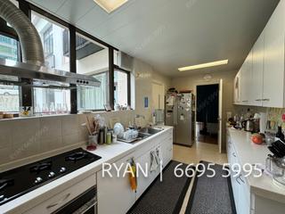 Repulse Bay - South Bay Villas 15
