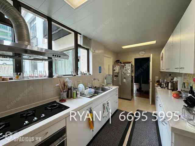 Repulse Bay - South Bay Villas 15