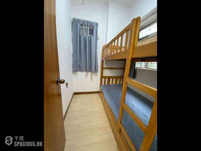 Sai Ying Pun - Chung Ah Building 06
