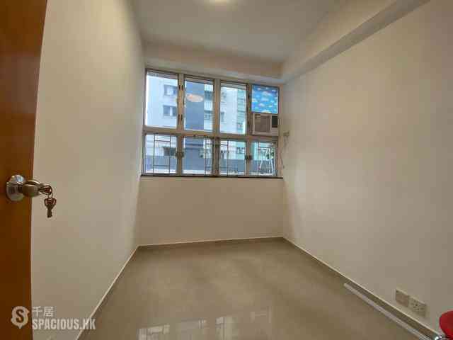 Sai Ying Pun - Chung Ah Building 05