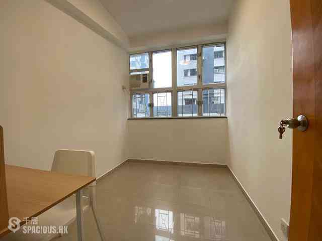 Sai Ying Pun - Chung Ah Building 06
