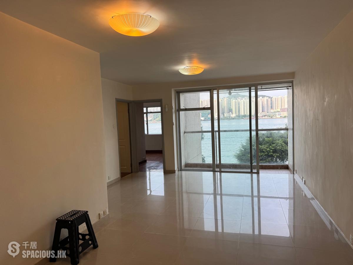 Sai Wan Ho - Lei King Wan Sites A Block 4 Kwun Fung Mansion 01