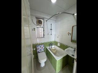 Sai Wan Ho - Lei King Wan Sites A Block 4 Kwun Fung Mansion 03