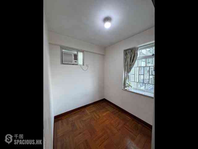 Sai Wan Ho - Lei King Wan Sites A Block 4 Kwun Fung Mansion 04