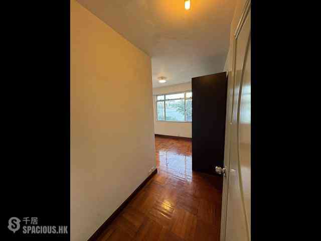 Sai Wan Ho - Lei King Wan Sites A Block 4 Kwun Fung Mansion 05