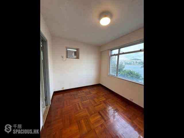 Sai Wan Ho - Lei King Wan Sites A Block 4 Kwun Fung Mansion 06