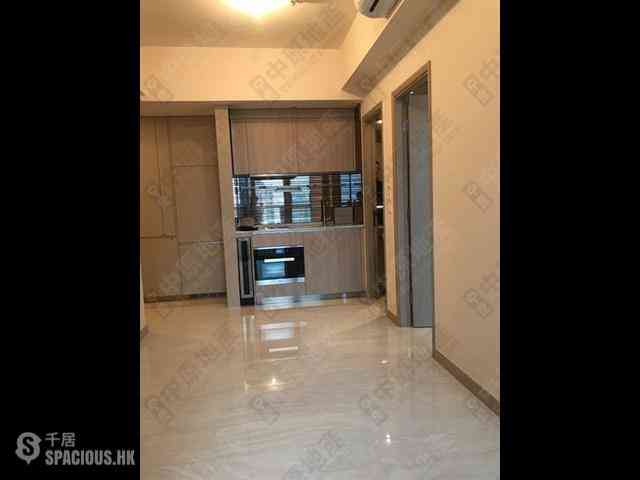 Sai Ying Pun - King's Hill 01