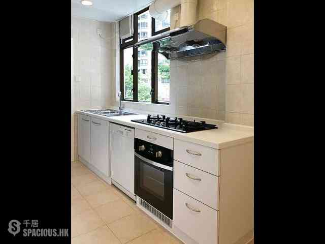 Repulse Bay - South Bay Villas 01