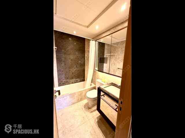 Tsim Sha Tsui - The Victoria Towers Tower 3 04