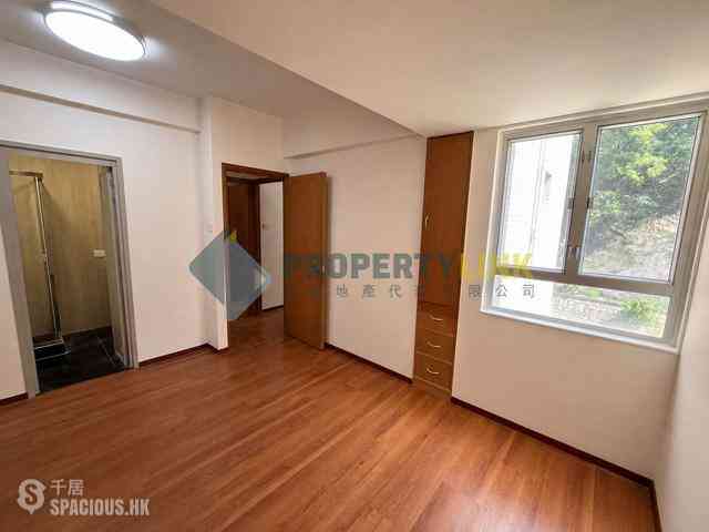 Mid Levels West - Realty Gardens 02