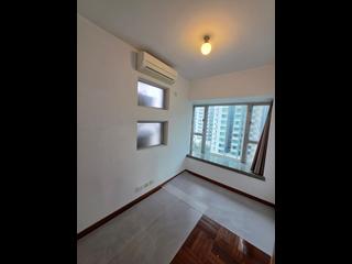 Tai Kok Tsui - Metro Harbour View Phase 2 Block 5 03