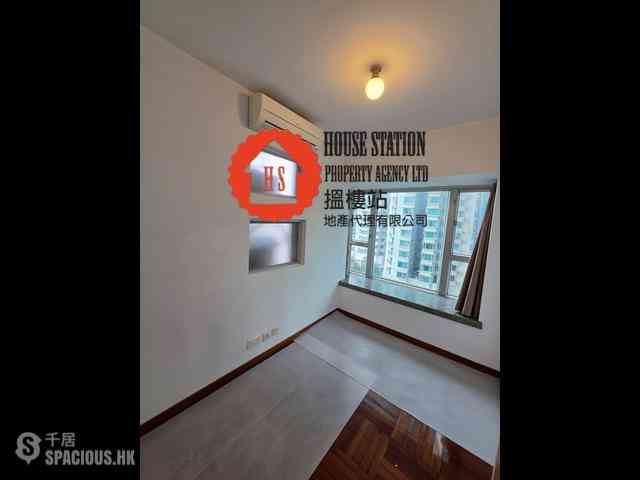 Tai Kok Tsui - Metro Harbour View Phase 2 Block 5 03