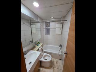 Tai Kok Tsui - Metro Harbour View Phase 2 Block 5 04
