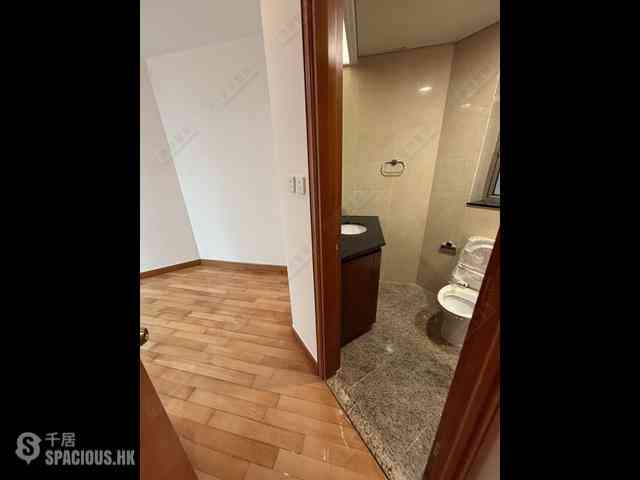 West Kowloon - Sorrento 02