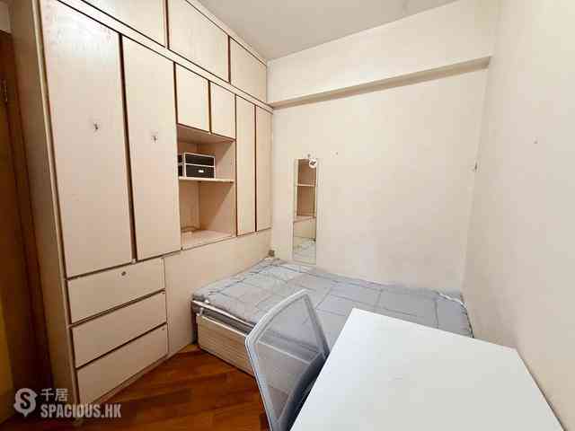 Sai Ying Pun - Kwan Yick Building Phase 3 03