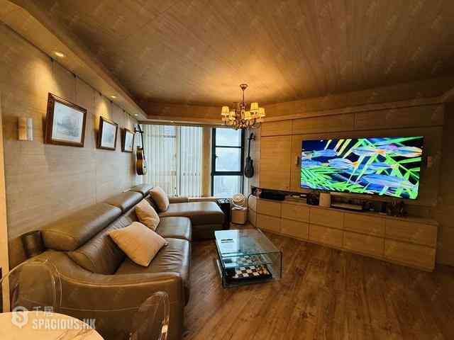 Mid Levels West - 80 Robinson Road 02