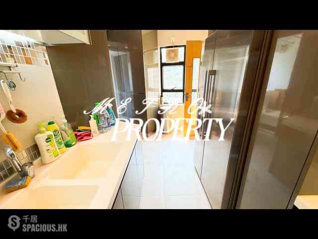 Mid Levels Central - Birchwood Place 10