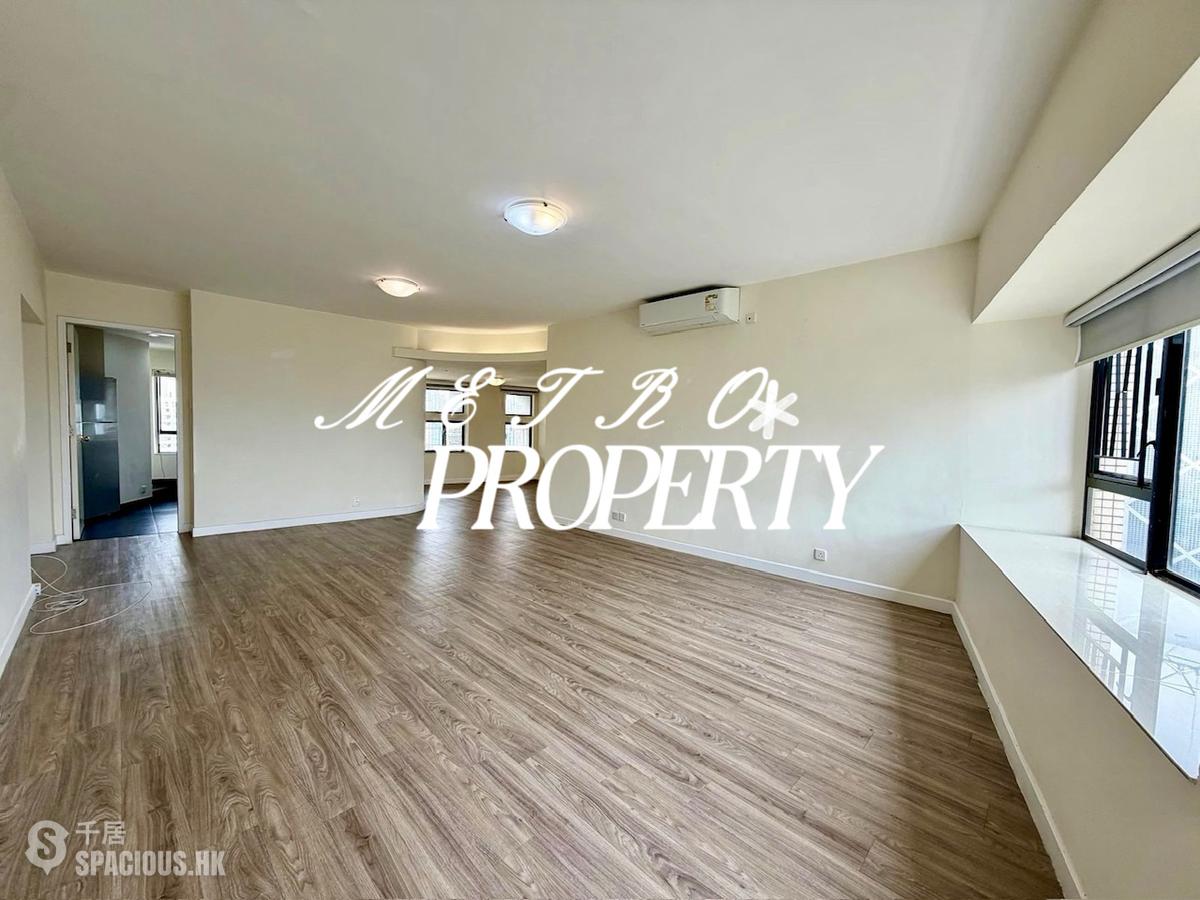 Mid Levels Central - Birchwood Place 01