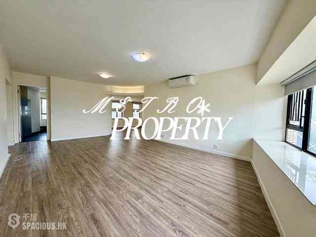 Mid Levels Central - Birchwood Place 01