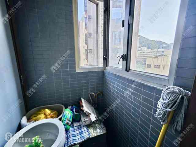 Sai Ying Pun - Hilary Court 17