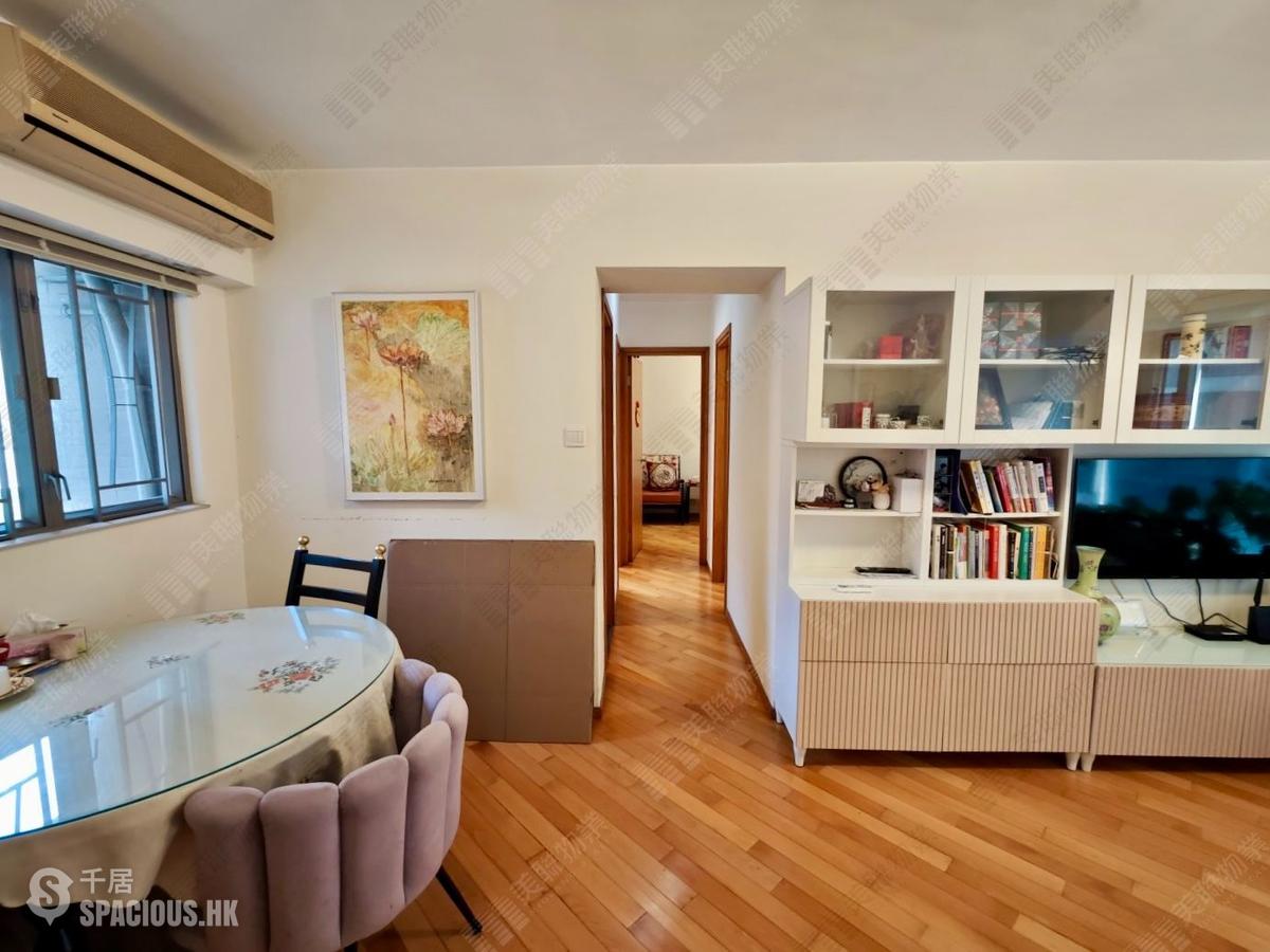 Sai Ying Pun - Hilary Court 01