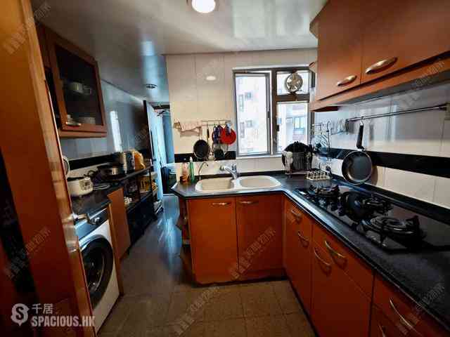 Sai Ying Pun - Hilary Court 08