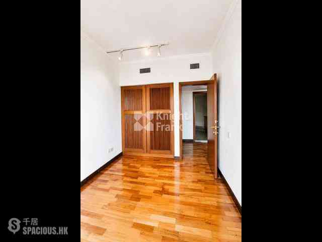 The Peak - Haking Mansions 05