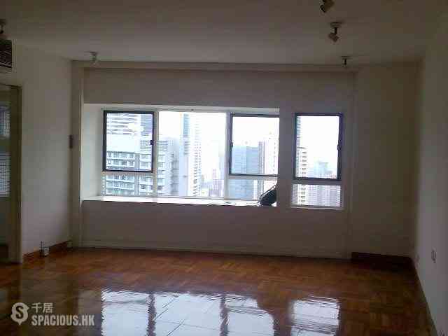 Mid Levels Central - Birchwood Place 02