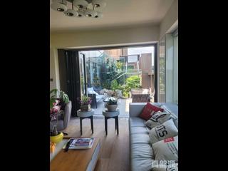 Shau Kei Wan - Island Garden Block 2 06