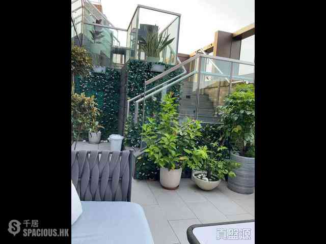 Shau Kei Wan - Island Garden Block 2 10