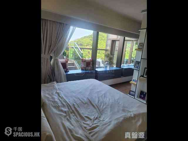Shau Kei Wan - Island Garden Block 2 14
