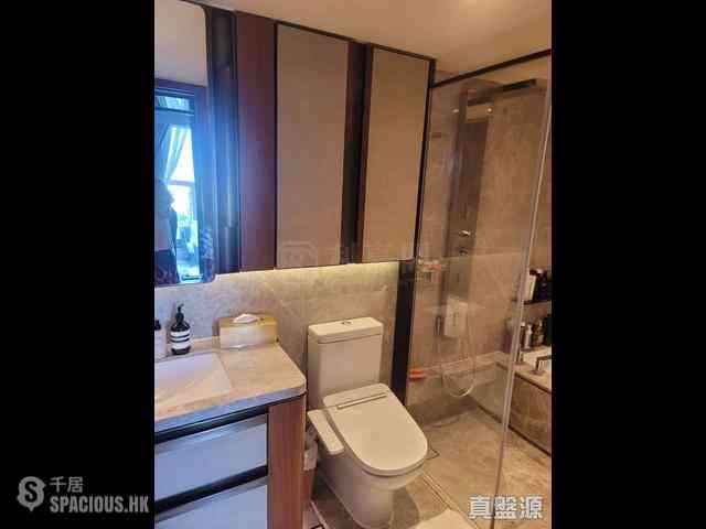 Shau Kei Wan - Island Garden Block 2 15