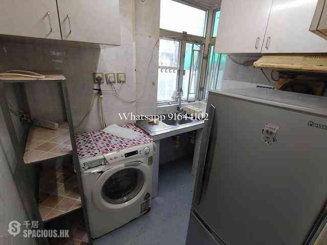 Sai Ying Pun - Yue Tak House 05