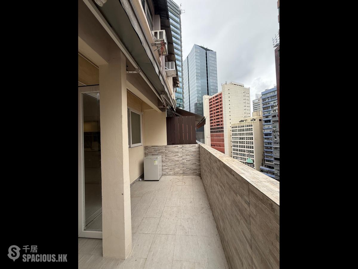 Wan Chai - Everwin Mansion 01